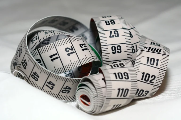 Measuring Tape Wallpaper Sample