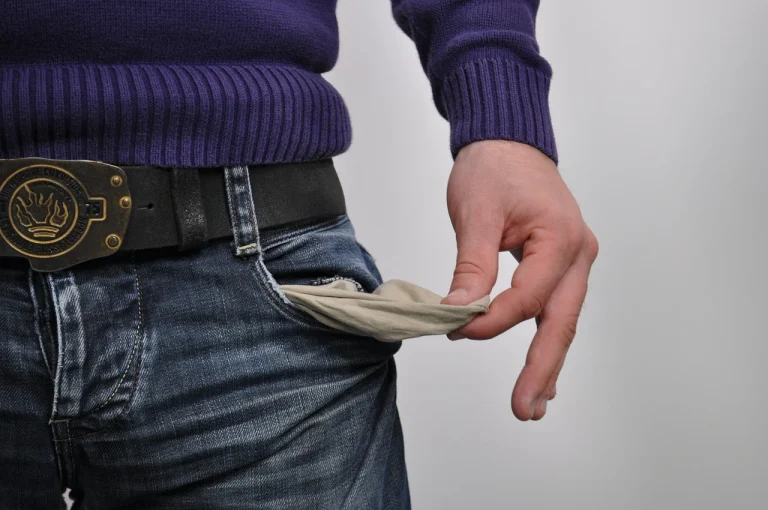 Money Saving Discount Tag