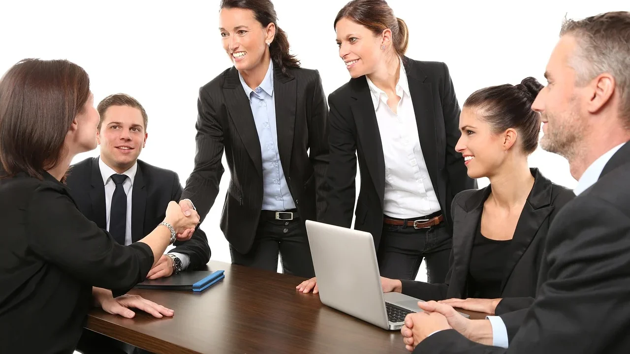 Choosing Contractor Handshake Agreement