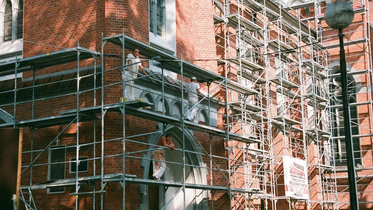 Construction Team Trustworthy Contractor