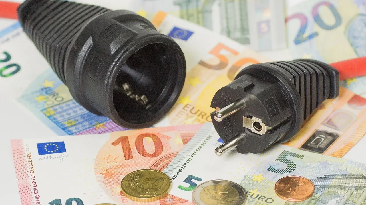 Price Tag Varying Costs
